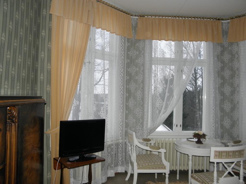 Bed and Breakfast Neitsytniemen Kartano Иматра Экстерьер фото