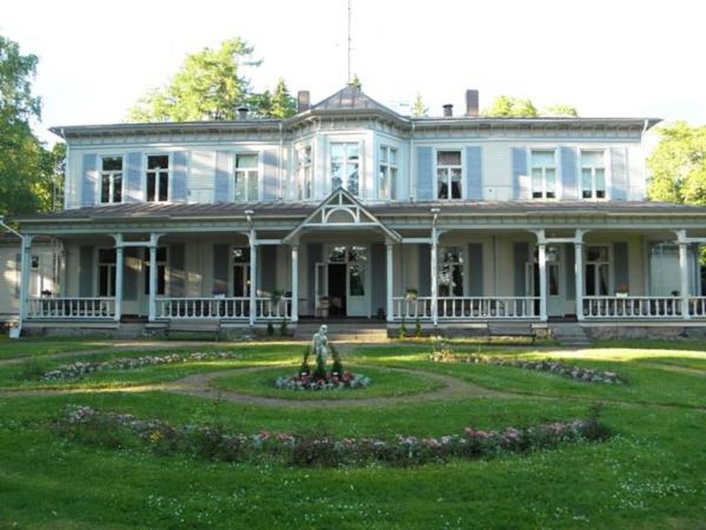 Bed and Breakfast Neitsytniemen Kartano Иматра Экстерьер фото